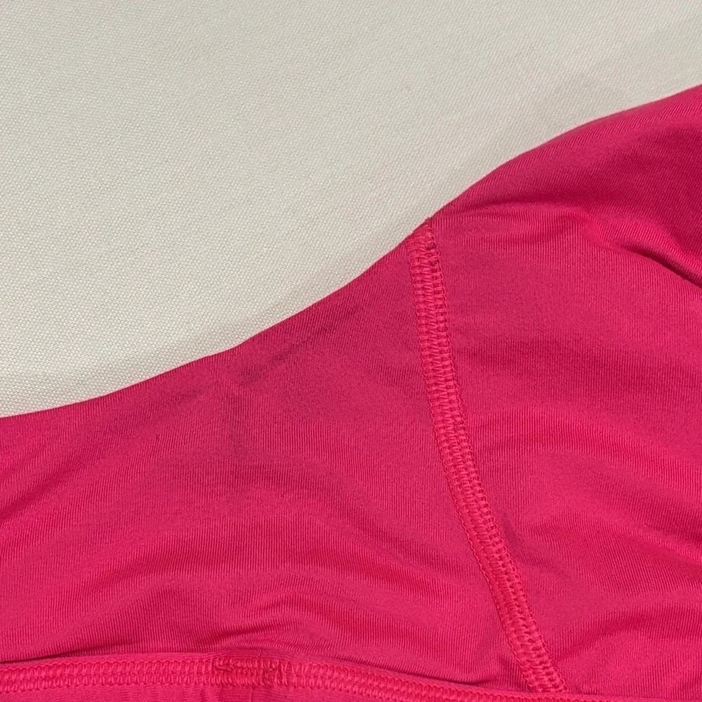 lululemon athletica shown 28–30 📌